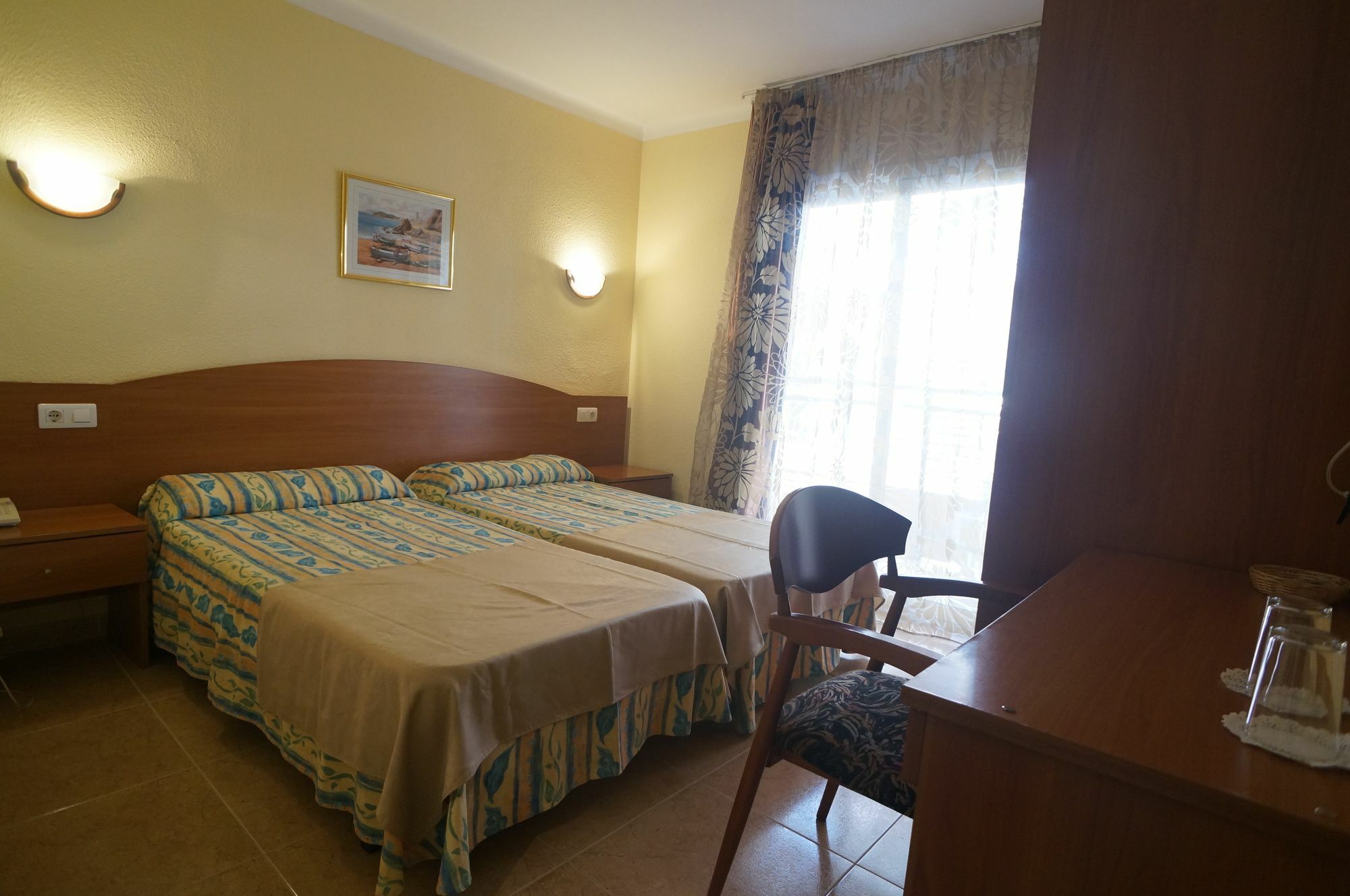 Hotel Sunshine Park Льорет-де-Мар Экстерьер фото